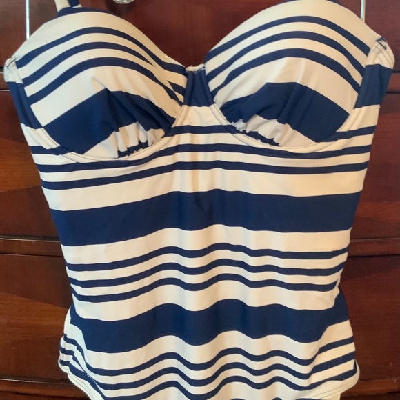NWT Cabana Life one piece swimsuit - Picture 1 of 5